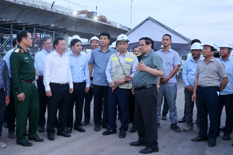 Thủ tướng: S&acirc;n bay Long Th&agrave;nh sẽ đ&oacute;n chuyến bay ch&iacute;nh thức đầu ti&ecirc;n v&agrave;o 19/12- Ảnh 14.