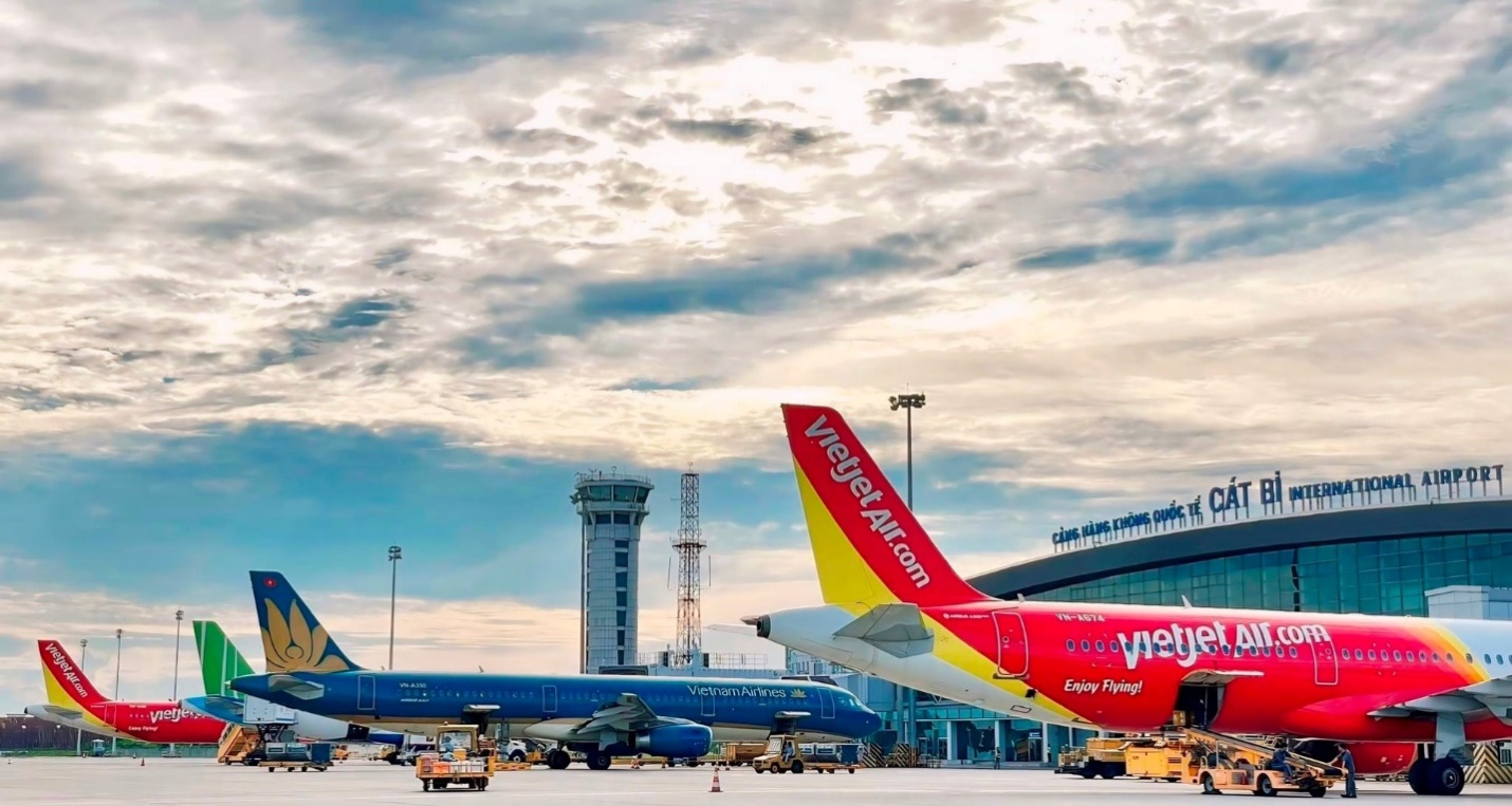 Đề xuất hỗ trợ mở đường bay mới tại s&acirc;n bay C&aacute;t Bi