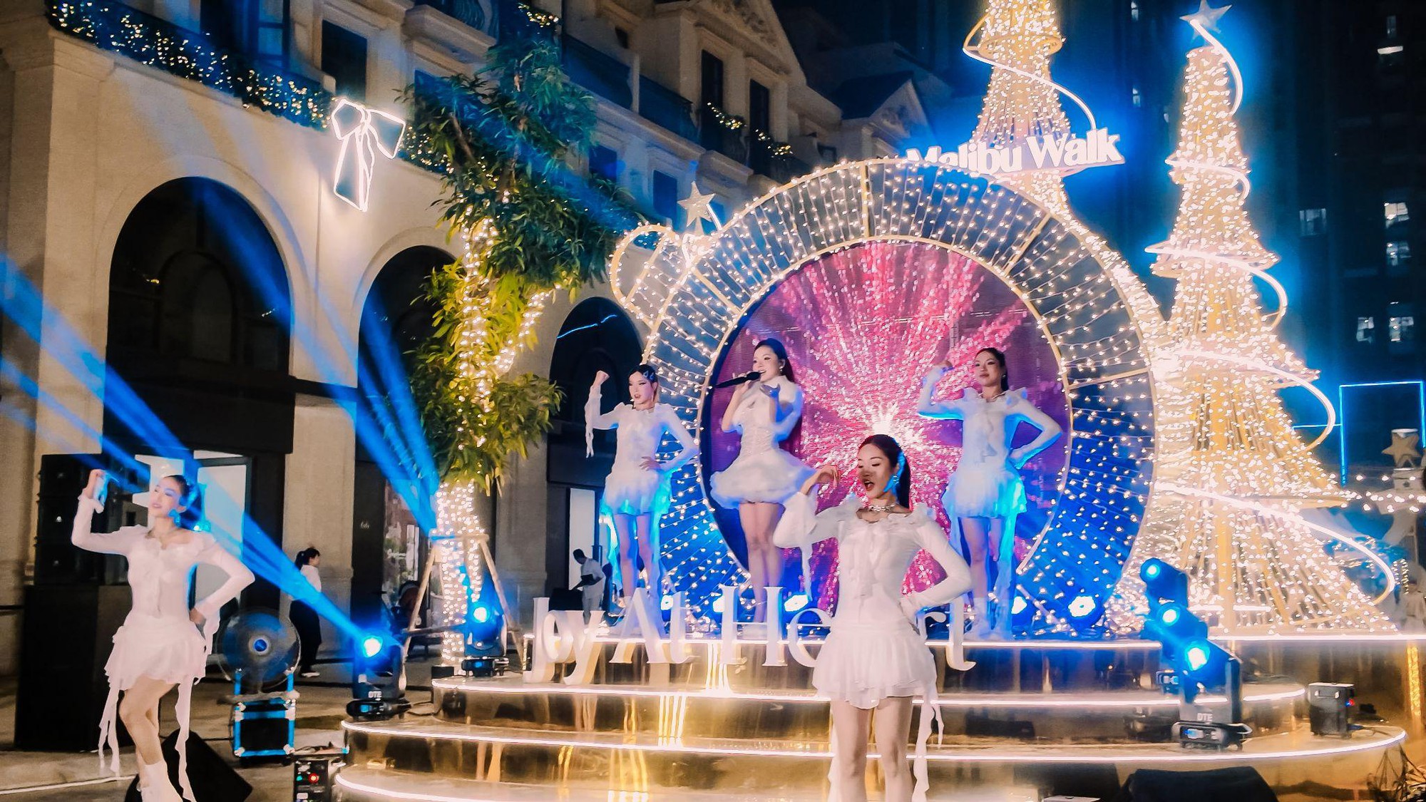 Masterise Homes khai trương T&acirc;m điểm thương mại - dịch vụ - giải tr&iacute; Malibu Walk tại Ocean Park 1- Ảnh 2.