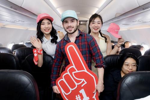 Ngập tr&agrave;n qu&agrave; tặng tr&ecirc;n những chuyến bay Vietjet m&ugrave;a lễ hội Gi&aacute;ng sinh 2025- Ảnh 11.