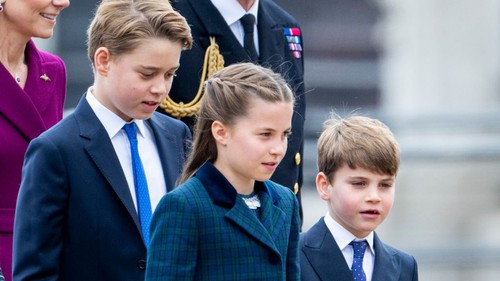Nh&igrave;n c&aacute;ch George, Charlotte v&agrave; Louis trưởng th&agrave;nh năm nay mới thấy: C&aacute;ch dạy con "vừa nhu vừa cương" của William - Kate đ&atilde; thực sự h&aacute;i quả ngọt- Ảnh 1.
