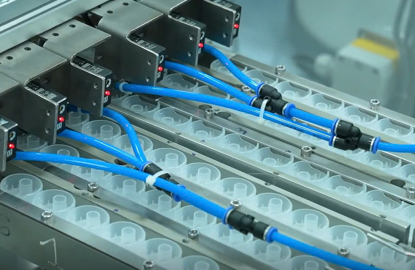 Duy T&acirc;n đầu tư hệ thống sản xuất hiện đại, phục vụ kh&aacute;ch h&agrave;ng to&agrave;n cầu- Ảnh 3.