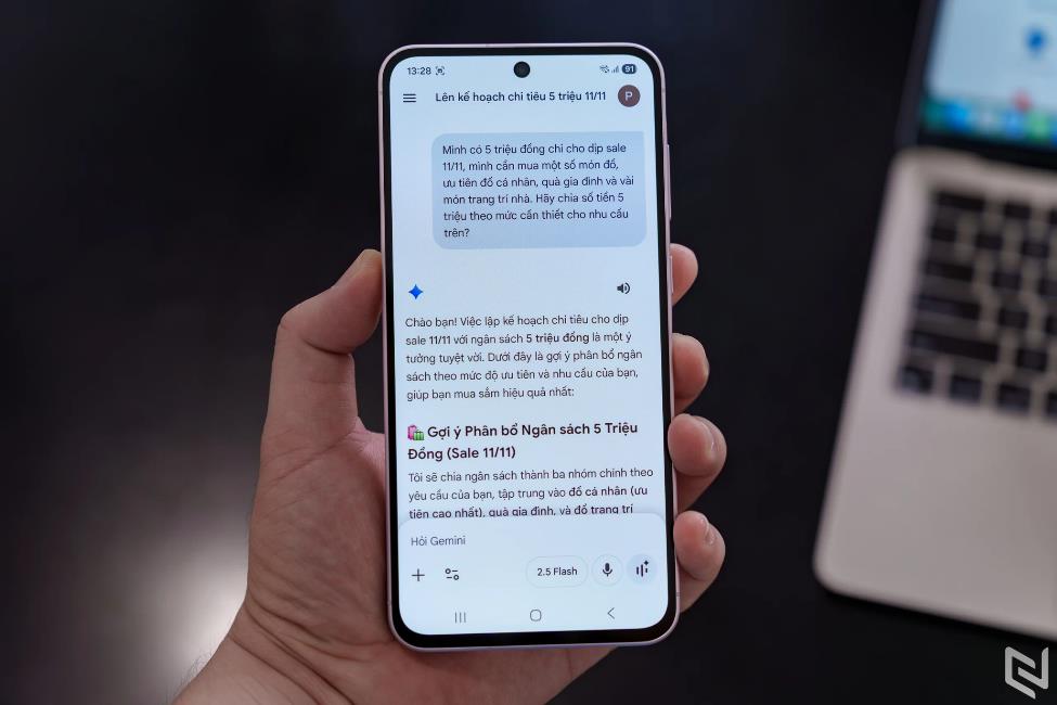 N&acirc;ng cấp smartphone cuối năm? Đ&acirc;y l&agrave; lựa chọn đ&aacute;ng tiền- Ảnh 4.