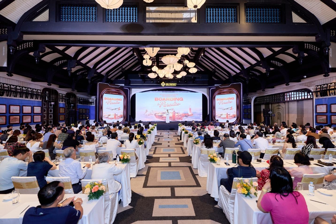 Sun Property h&eacute; lộ dự &aacute;n đ&oacute;n s&oacute;ng APEC 2027 tại sự kiện tri &acirc;n kh&aacute;ch h&agrave;ng- Ảnh 3.