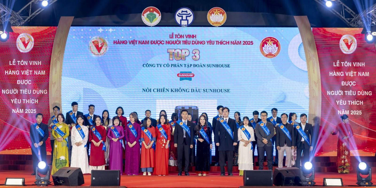 Ti&ecirc;n phong c&ocirc;ng nghệ v&igrave; sức khỏe: Nồi chi&ecirc;n kh&ocirc;ng dầu SUNHOUSE đạt Top &ldquo;H&agrave;ng Việt Nam được người ti&ecirc;u d&ugrave;ng y&ecirc;u th&iacute;ch 2025&rdquo;- Ảnh 1.