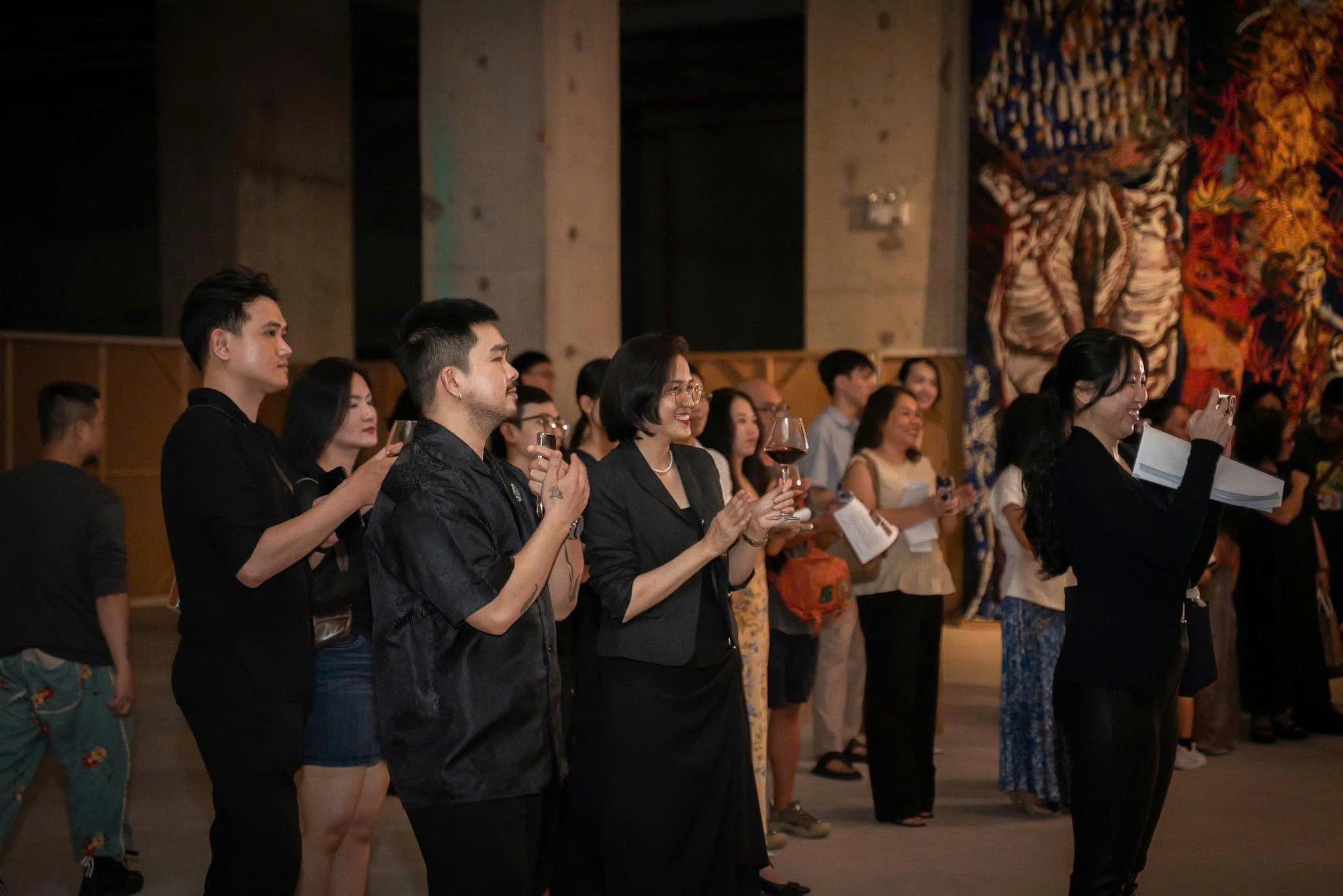 Triển l&atilde;m " To&agrave;n D&acirc;n Tiến&rdquo;: Từ nghệ thuật đến đời sống- Ảnh 5.