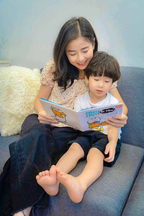 Ai cũng biết không nên quát mắng con, nhưng làm sao để mẹ kiểm soát cơn giận và đồng hành cùng con bằng cảm xúc lành mạnh?- Ảnh 1. Ai cũng biết không nên quát mắng con, nhưng làm sao để mẹ kiểm soát cơn giận và đồng hành cùng con bằng cảm xúc lành mạnh?- Ảnh 1.