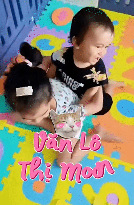 
Con g&aacute;i lớn bật kh&oacute;c m&aacute;ch mẹ v&igrave; bị em tr&ecirc;u, mẹ V&otilde; Hạ Tr&acirc;m xử l&yacute; theo c&aacute;ch kh&ocirc;ng ai ngờ tới- Ảnh 9.