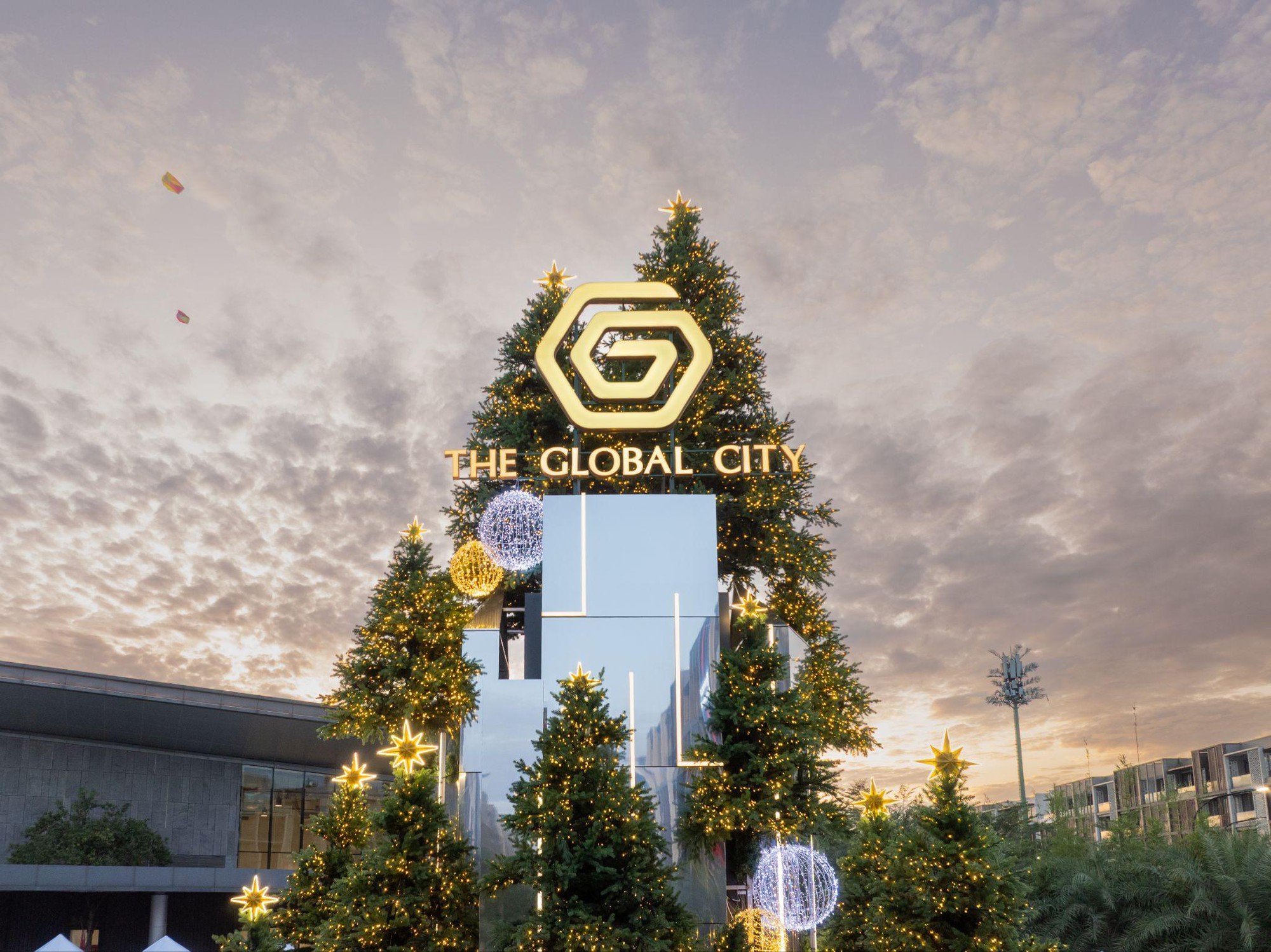Global Festive - Thắp s&aacute;ng m&ugrave;a lễ hội tại The Global City- Ảnh 1.