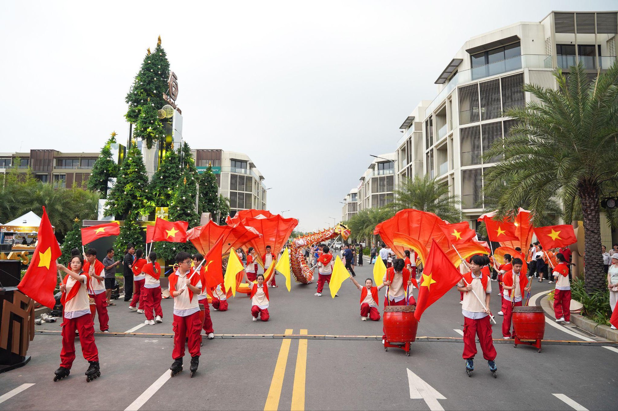 Global Festive - Thắp s&aacute;ng m&ugrave;a lễ hội tại The Global City- Ảnh 2.