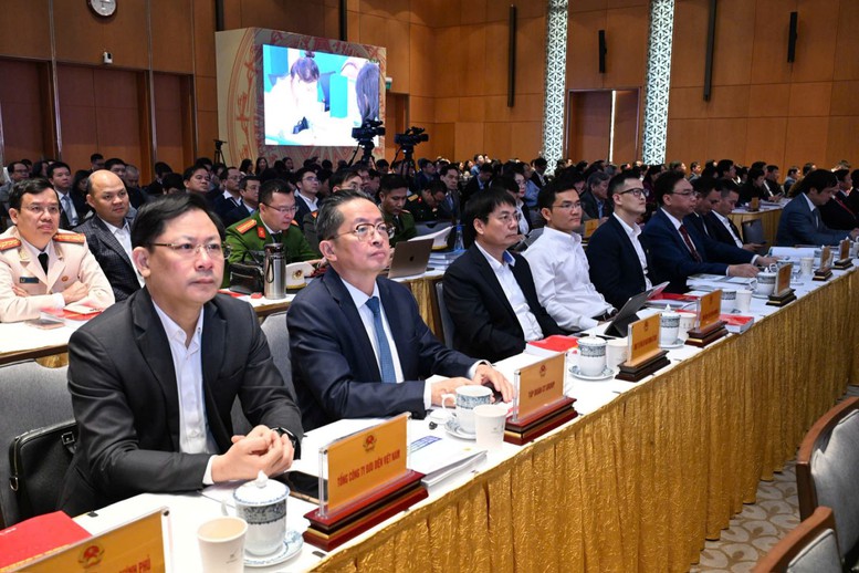 Thủ tướng: Tạo đột ph&aacute; để Việt Nam bắt kịp, tiến c&ugrave;ng v&agrave; vươn l&ecirc;n, vững bước tiến v&agrave;o kỷ nguy&ecirc;n mới- Ảnh 10.