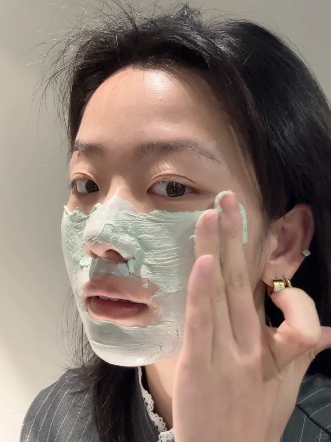 Loại mặt nạ giúp làm sạch sâu lỗ chân lông, nhưng khuyến cáo chỉ nên dùng 1 lần/tuần- Ảnh 3. Loại mặt nạ giúp làm sạch sâu lỗ chân lông, nhưng khuyến cáo chỉ nên dùng 1 lần/tuần- Ảnh 3.