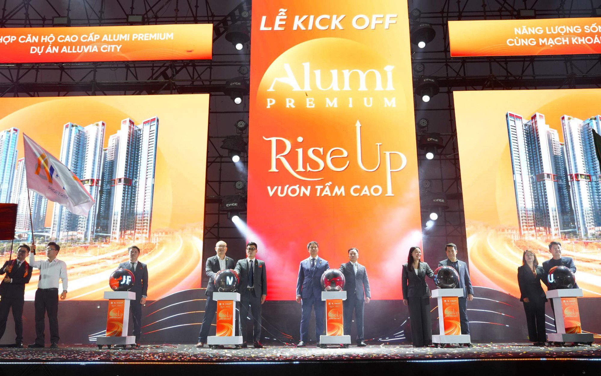 Hơn 6.000 sales dự Kick-off tổ hợp đầu ti&ecirc;n tại đ&ocirc; thị kho&aacute;ng n&oacute;ng Alluvia City- Ảnh 1.