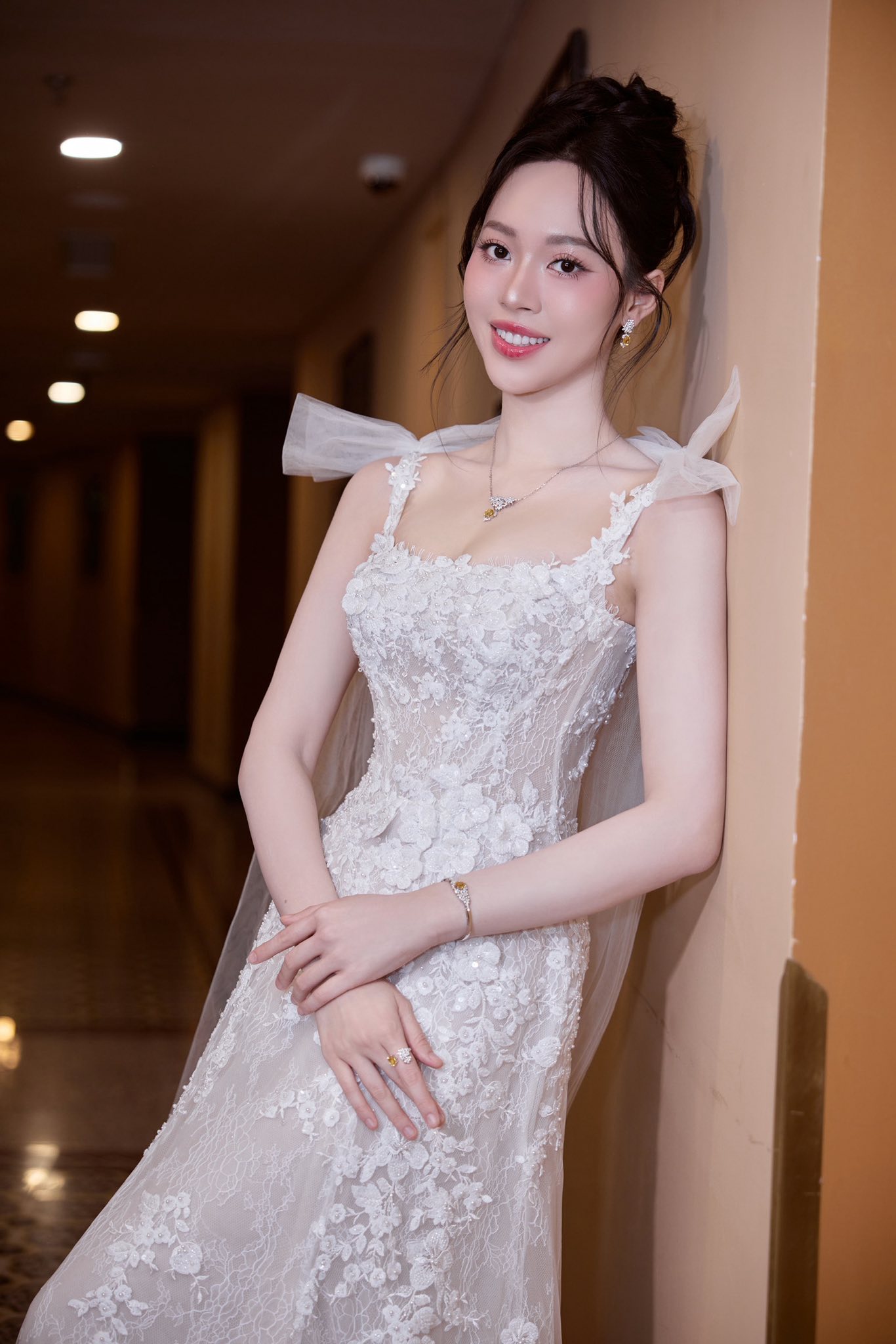 Chuyện lạ g&igrave; đang xảy ra với &Aacute; hậu Trịnh Thuỳ Linh? - Ảnh 7.