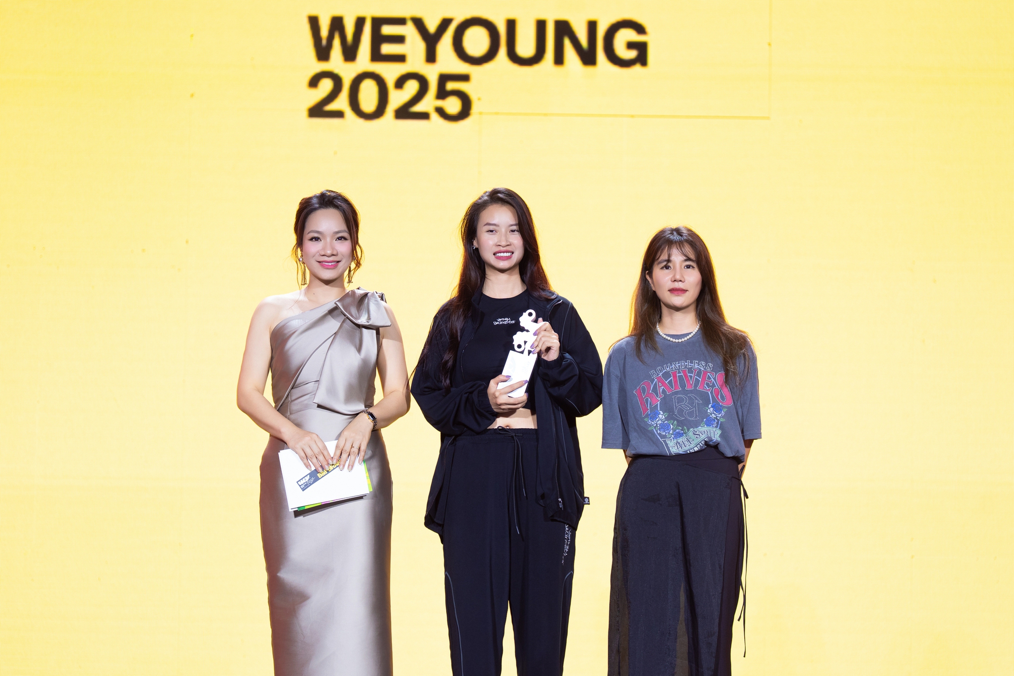 Canifa S chiến thắng Super B&F Brand tại WeYoung 2025- Ảnh 3. Canifa S chiến thắng Super B&F Brand tại WeYoung 2025- Ảnh 3.