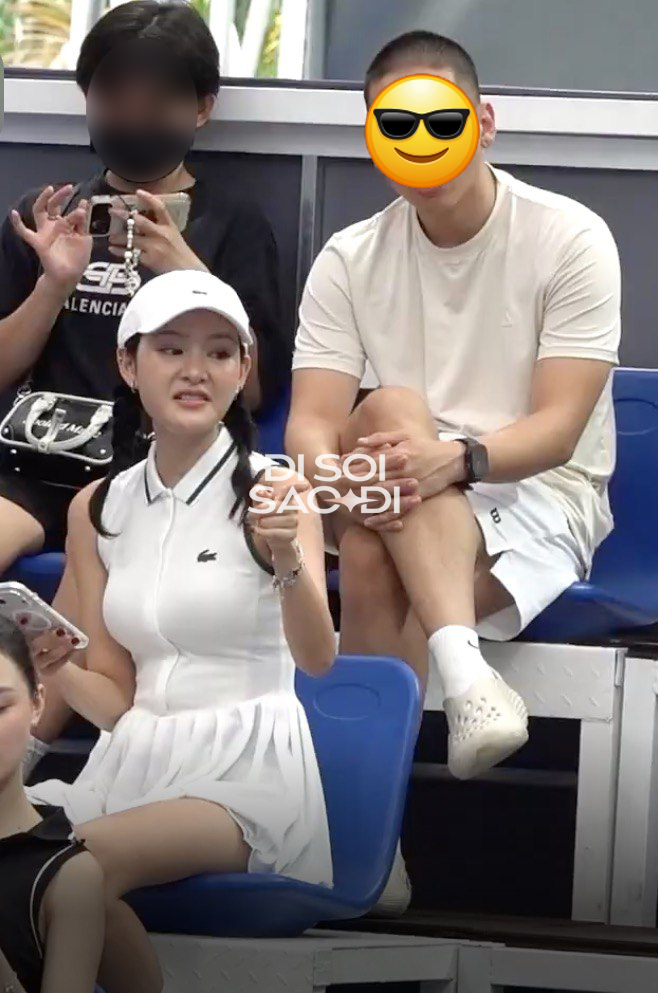 Hiền Hồ vướng tranh cãi- Ảnh 1. Hiền Hồ vướng tranh cãi- Ảnh 1.