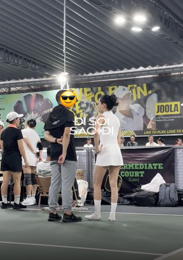 Hiền Hồ vướng tranh cãi- Ảnh 3. Hiền Hồ vướng tranh cãi- Ảnh 3.