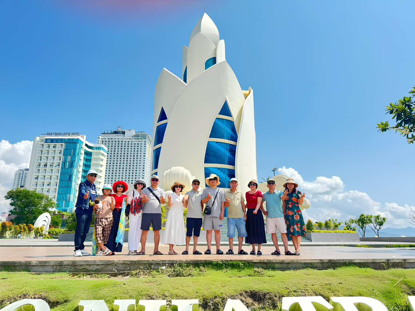 Đặt tour Tết Nguy&ecirc;n Đ&aacute;n 2026 tại Đất Việt Tour nhận ưu đ&atilde;i đến 4 triệu đồng- Ảnh 2.