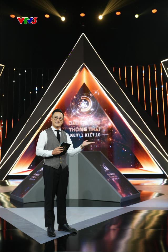 Gameshow Đấu Trường Th&ocirc;ng Th&aacute;i b&ugrave;ng nổ với slogan &ldquo;xem 1 biết 10 - nhận thưởng qua MoMo&rdquo; khiến c&aacute;c học b&aacute; đổ rần rần- Ảnh 2.