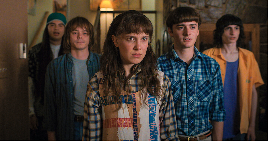 Stranger Things: Bản H&ugrave;ng Ca về t&igrave;nh bạn v&agrave; sức mạnh của những kẻ "Lạc Lo&agrave;i"- Ảnh 2.