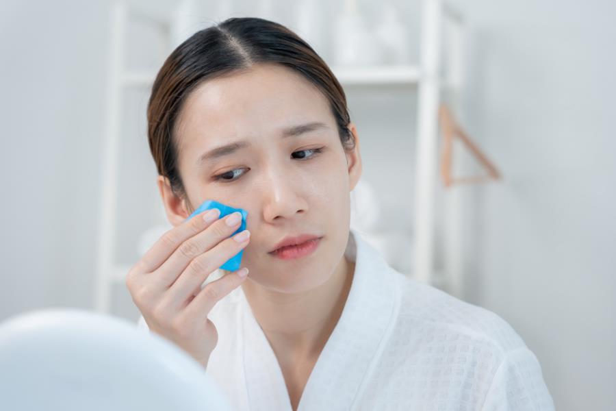 Laser se kh&iacute;t lỗ ch&acirc;n l&ocirc;ng: Giải ph&aacute;p cho l&agrave;n da mịn m&agrave;ng tức th&igrave;- Ảnh 1.