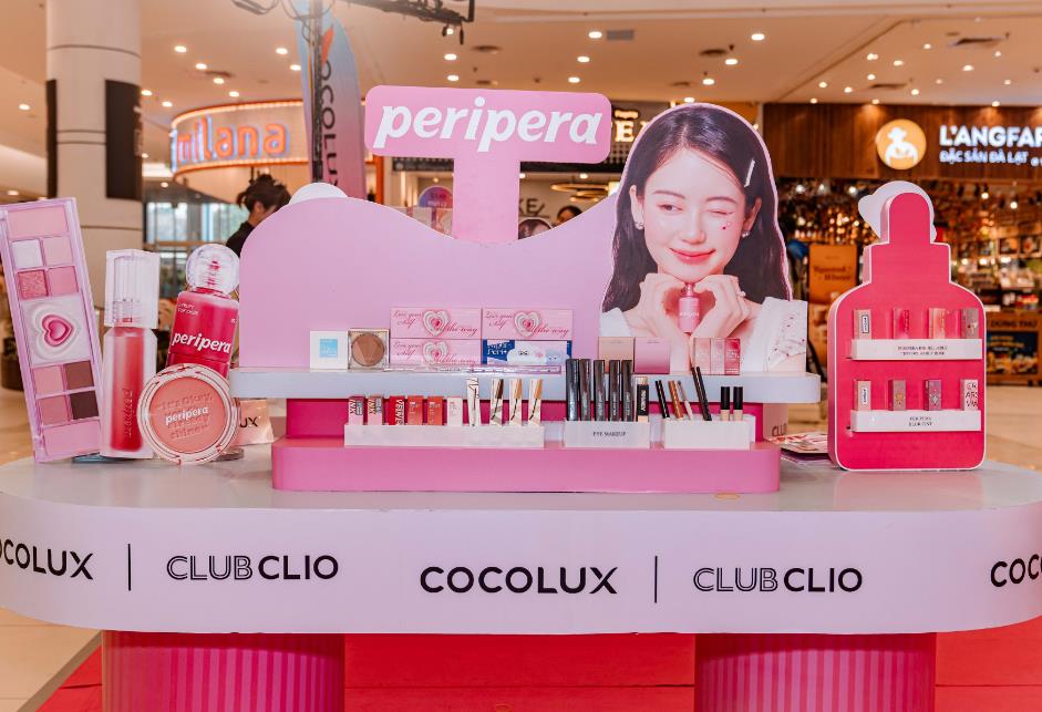 Ca sĩ Anh T&uacute; xuất hiện cực ch&aacute;y tại sự kiện COCOLUX x Club Clio, fan chen k&iacute;n trung t&acirc;m thương mại- Ảnh 3.