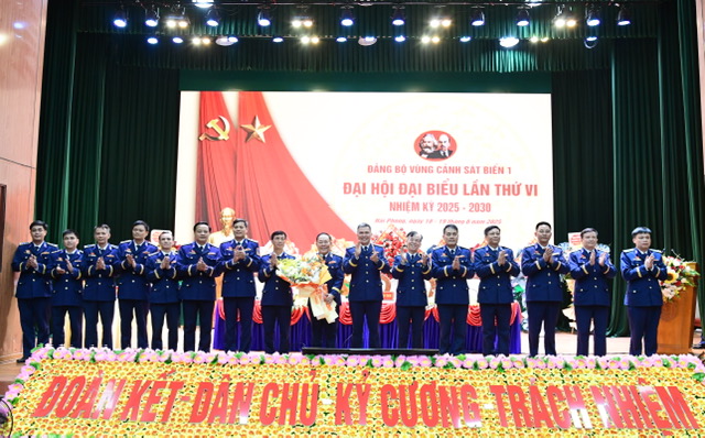 Thi đua Quyết thắng l&agrave; động lực mạnh mẽ, then chốt th&uacute;c đẩy Bộ Tư lệnh V&ugrave;ng Cảnh s&aacute;t biển 1 ho&agrave;n th&agrave;nh xuất sắc nhiệm vụ được giao- Ảnh 2.