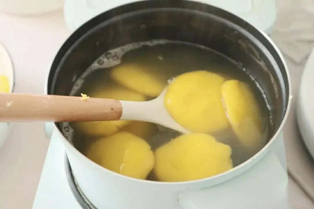 Nhất định n&ecirc;n thử c&aacute;ch nấu b&iacute; đỏ độc đ&aacute;o n&agrave;y cả gia đ&igrave;nh sẽ cực th&iacute;ch!- Ảnh 4.