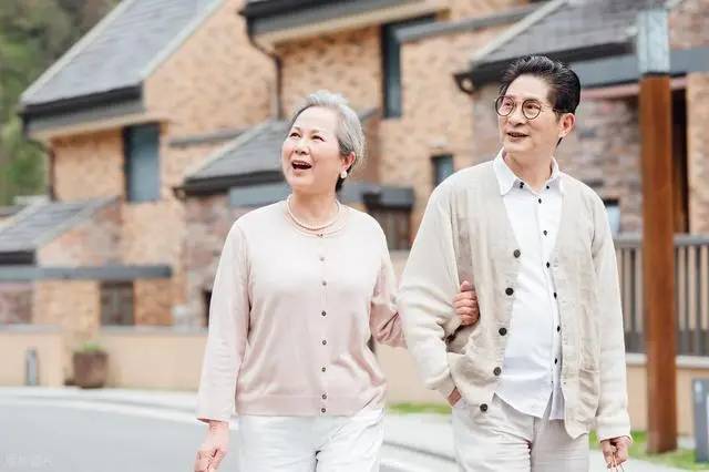 Khi một người lớn tuổi trong nh&agrave; đ&atilde; ở tuổi 80, gia đ&igrave;nh n&ecirc;n tr&aacute;nh l&agrave;m 4 điều sau đ&acirc;y - biết điều n&agrave;y sớm sẽ mang lại nhiều lợi &iacute;ch- Ảnh 7.