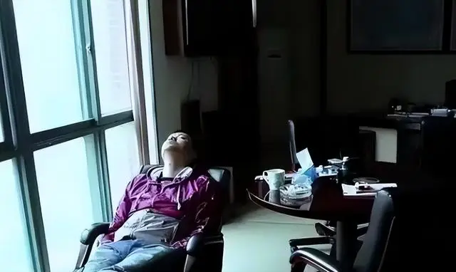 Chủ tập đoàn nghìn tỷ trắng tay vì nghe lời vợ- Ảnh 4.