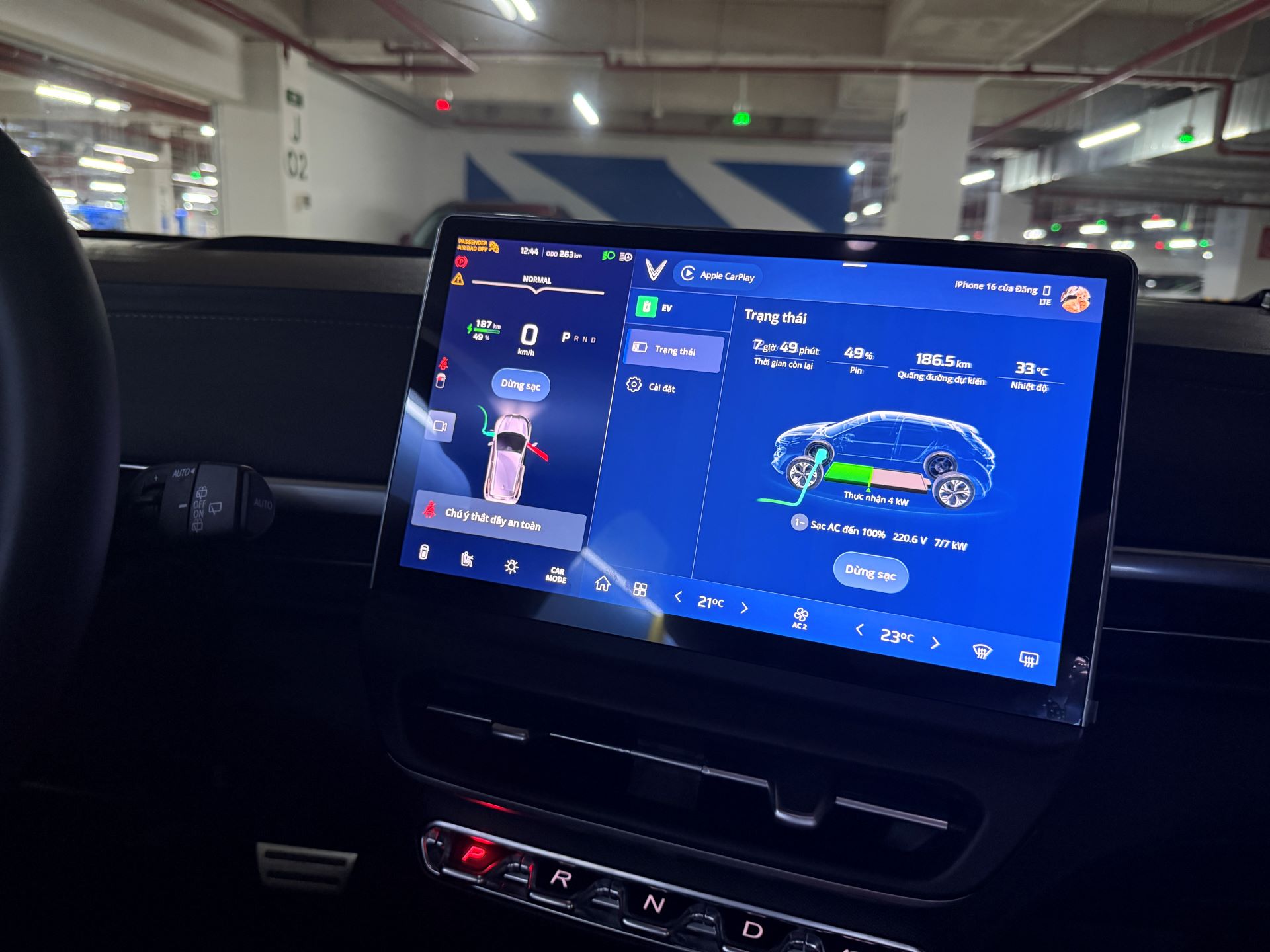 Bỏ qua xe xăng chọn VinFast VF 6, người d&ugrave;ng chia sẻ: Đẹp từ trong ra ngo&agrave;i, chi ph&iacute; tiết kiệm, dịch vụ hậu m&atilde;i qu&aacute; xuất sắc- Ảnh 2.