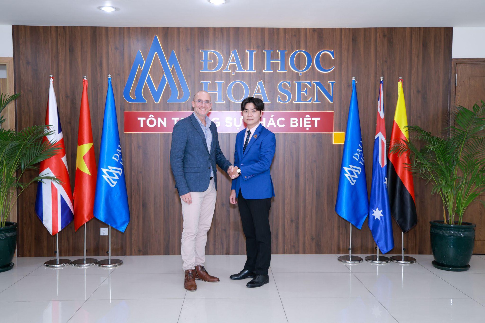 Sinh viên một trường đại học tại TP.HCM được giảng dạy quản trị khách sạn - nhà hàng bởi hiệu trưởng các trường hàng đầu thế giới- Ảnh 3.