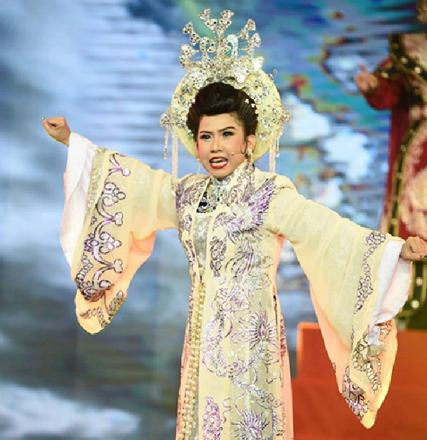 Hậu duệ gia tộc lẫy lừng miền Nam vừa ly h&ocirc;n: G&aacute;nh 70 con người tr&ecirc;n vai, kh&ocirc;ng biết nấu cơm- Ảnh 4.