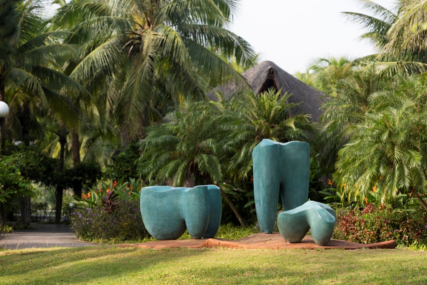 Từ nghệ thuật trong rừng đến đảo nghệ thuật giữa l&ograve;ng Hồ N&uacute;i Cốc- Ảnh 2.