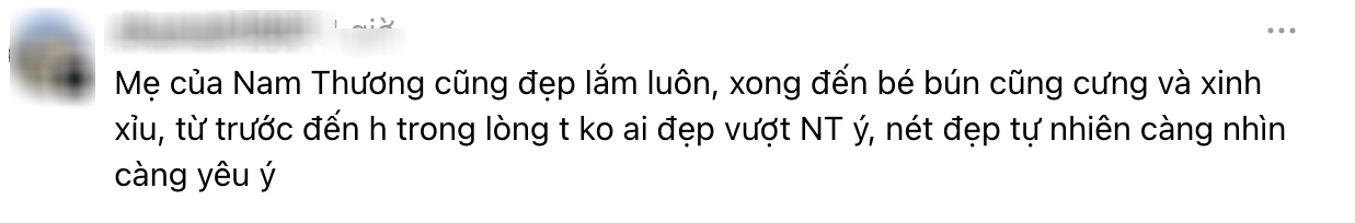 Mẹ 2 con từng l&agrave; "hot girl Thanh H&oacute;a" khiến khắp c&otilde;i mạng dậy s&oacute;ng: Nhan sắc 10 năm kh&ocirc;ng đổi, gen đẹp 3 đời l&agrave; c&oacute; thật- Ảnh 9.