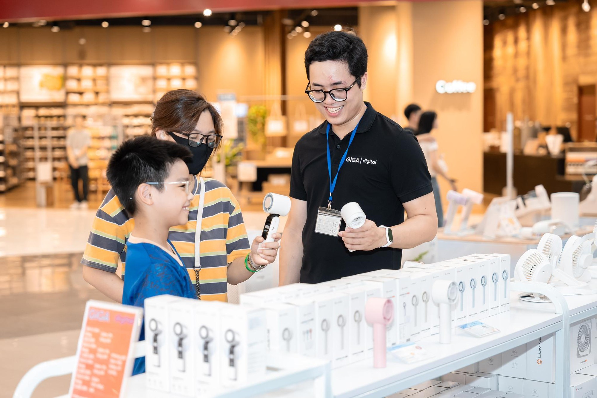 Giga Digital &ldquo;đổ bộ&rdquo; AEON MALL T&acirc;n Ph&uacute; Celadon: Th&ecirc;m một thi&ecirc;n đường trải nghiệm đồ gia dụng th&ocirc;ng minh cho giới trẻ- Ảnh 4.
