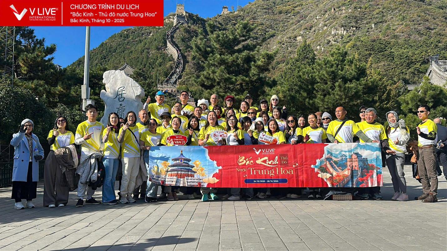 V LIVE International đưa đối t&aacute;c v&agrave; kh&aacute;ch h&agrave;ng kh&aacute;m ph&aacute; Bắc Kinh m&ugrave;a l&aacute; v&agrave;ng- Ảnh 2.