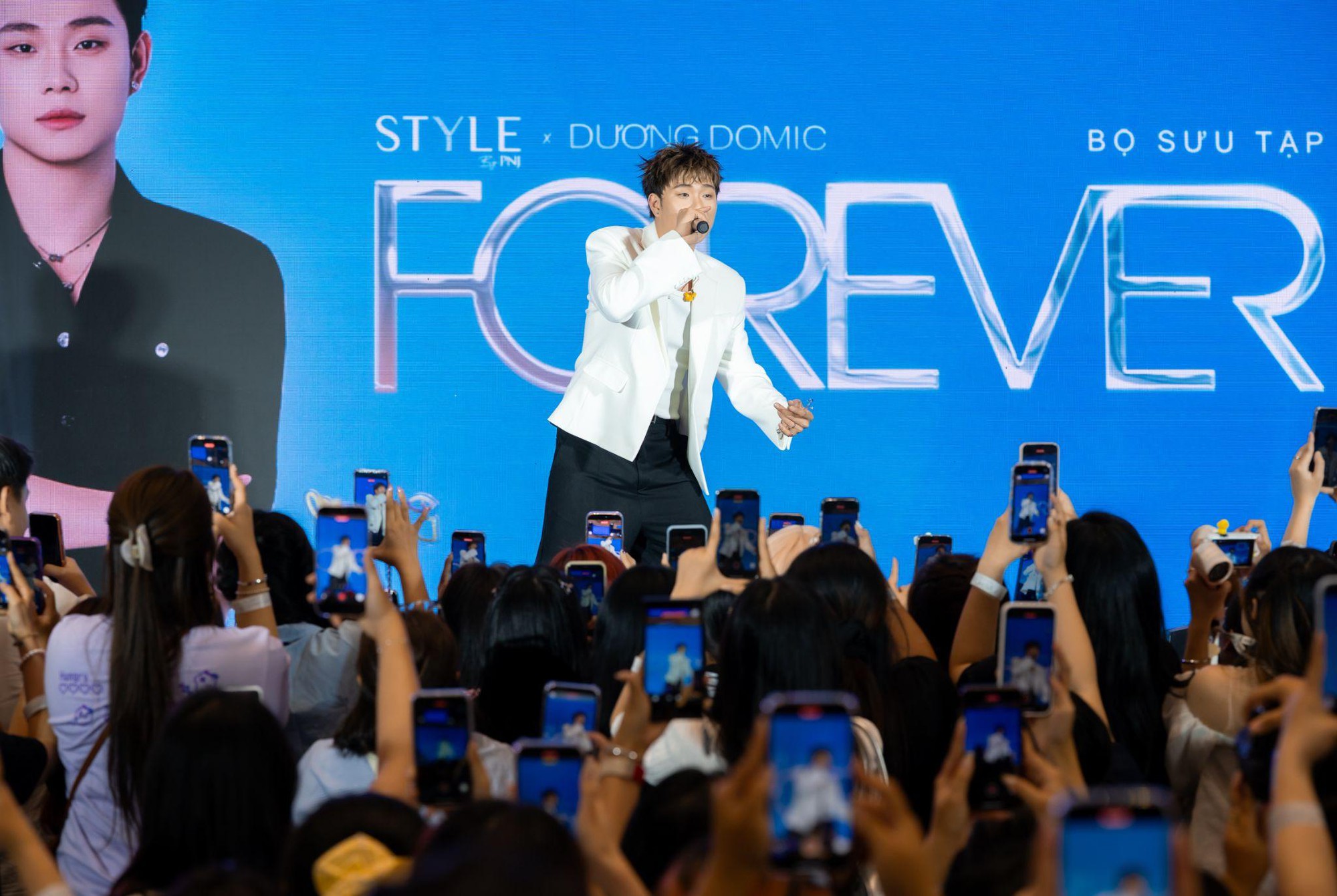 Dopamine xếp h&agrave;ng d&agrave;i trong ng&agrave;y mở b&aacute;n bộ sưu tập FOREVER- Ảnh 6.