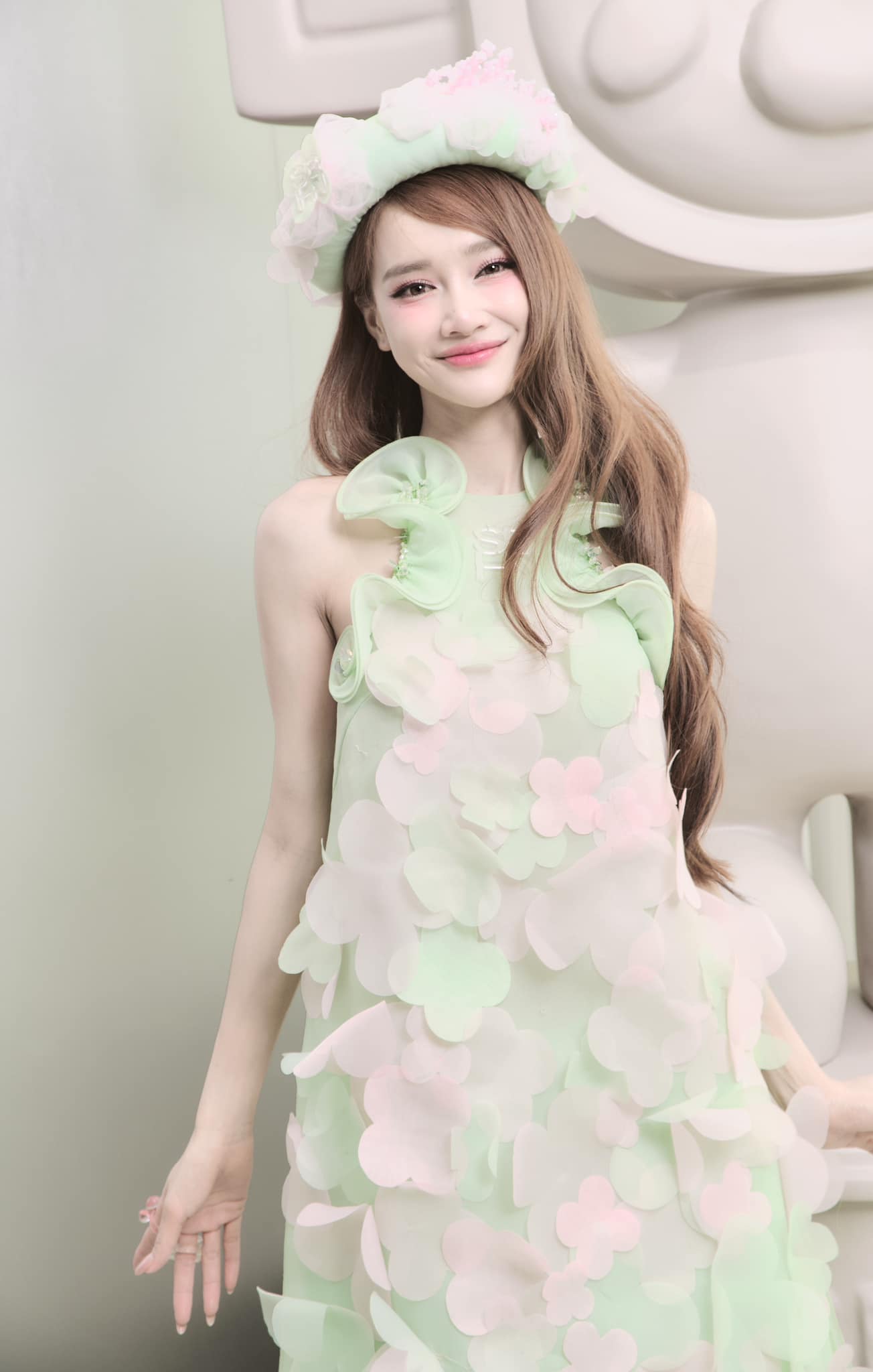 Huyền Lizzie, Hoa hậu Đỗ Thị Hà và loạt sao Việt chuộng 1 kiểu làm đẹp siêu hack tuổi, sau tuổi 30 có thể làm nếu muốn hình ảnh long lanh, trẻ mãi- Ảnh 9. Huyền Lizzie, Hoa hậu Đỗ Thị Hà và loạt sao Việt chuộng 1 kiểu làm đẹp siêu hack tuổi, sau tuổi 30 có thể làm nếu muốn hình ảnh long lanh, trẻ mãi- Ảnh 9.
