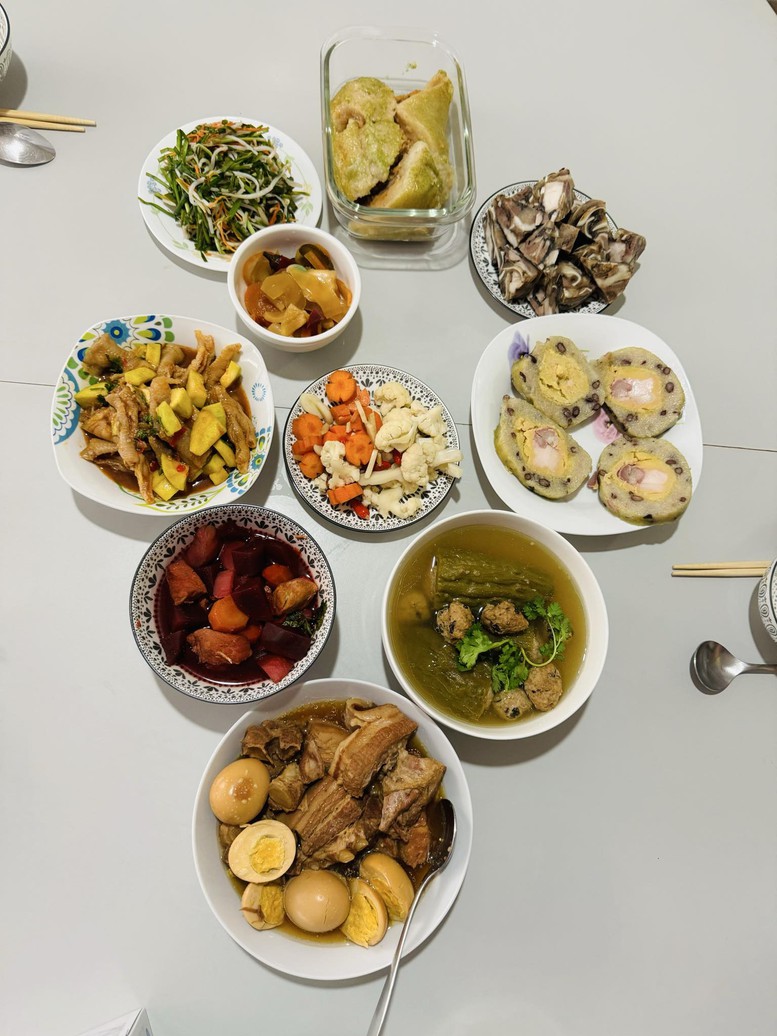 Tết xa nhà vẫn đượm vị quê hương- Ảnh 3. Tết xa nhà vẫn đượm vị quê hương- Ảnh 3.