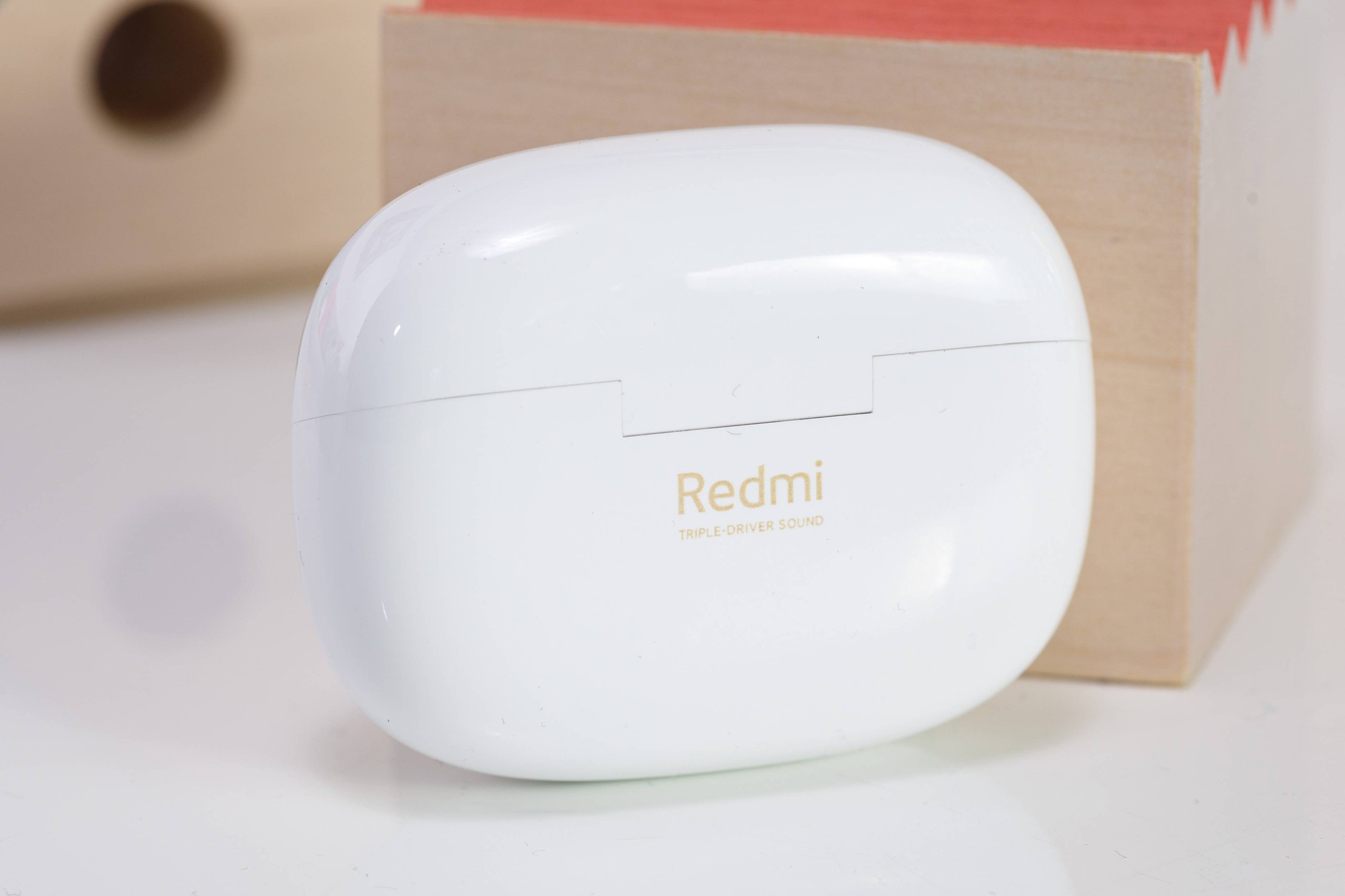 Hóa ra Xiaomi cũng có tai nghe không dây xịn như thế này: Thiết kế cao cấp, chống ồn cực tốt, nghe nhạc Hi-Res, pin dùng 36 giờ mà giá chỉ bằng nửa AirPods 4- Ảnh 6. Hóa ra Xiaomi cũng có tai nghe không dây xịn như thế này: Thiết kế cao cấp, chống ồn cực tốt, nghe nhạc Hi-Res, pin dùng 36 giờ mà giá chỉ bằng nửa AirPods 4- Ảnh 6.