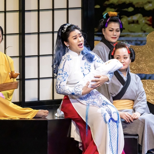 Chuyện tình "Công nữ Anio" công diễn ở Đà Nẵng, khán giả xúc động- Ảnh 2. Chuyện tình "Công nữ Anio" công diễn ở Đà Nẵng, khán giả xúc động- Ảnh 2.