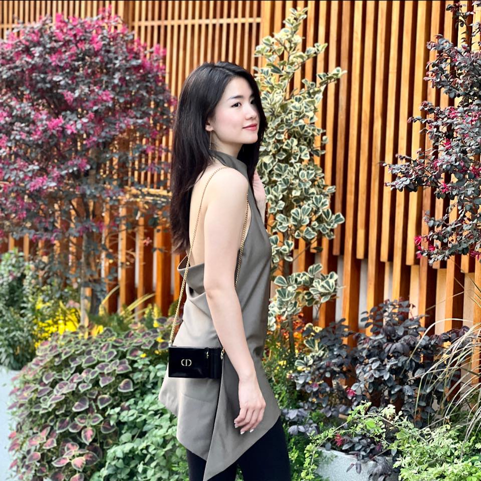 C&ocirc; g&aacute;i t&ecirc;n Ho&agrave;ng Hậu Phương Đ&ocirc;ng g&acirc;y b&atilde;o mạng, tiết lộ l&yacute; do bố mẹ đặt t&ecirc;n "kh&ocirc;ng đụng h&agrave;ng"- Ảnh 8.
