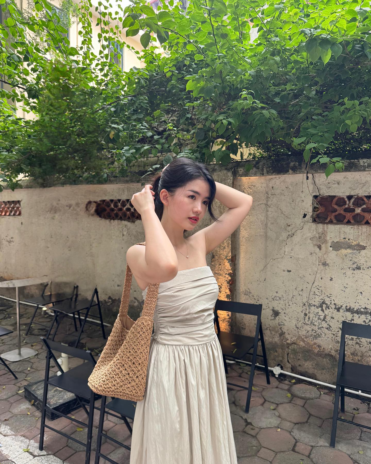 C&ocirc; g&aacute;i t&ecirc;n Ho&agrave;ng Hậu Phương Đ&ocirc;ng g&acirc;y b&atilde;o mạng, tiết lộ l&yacute; do bố mẹ đặt t&ecirc;n "kh&ocirc;ng đụng h&agrave;ng"- Ảnh 4.