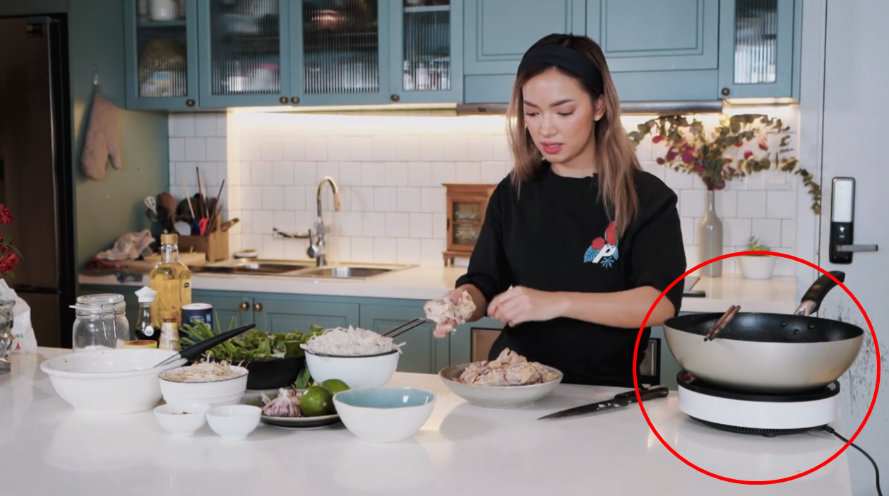 Chiếc bếp "nhỏ mà có võ" của Châu Bùi, nhỏ - gọn - đẹp mà nấu được cả mâm cơm, giá lại rẻ bất ngờ khiến hội chị em săn lùng- Ảnh 2.