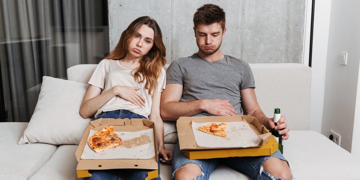 Sau khi ăn nên nằm, ngồi hay đứng? Chuyên gia chỉ ra điểm khác biệt Sau khi ăn nên nằm, ngồi hay đứng? Chuyên gia chỉ ra điểm khác biệt