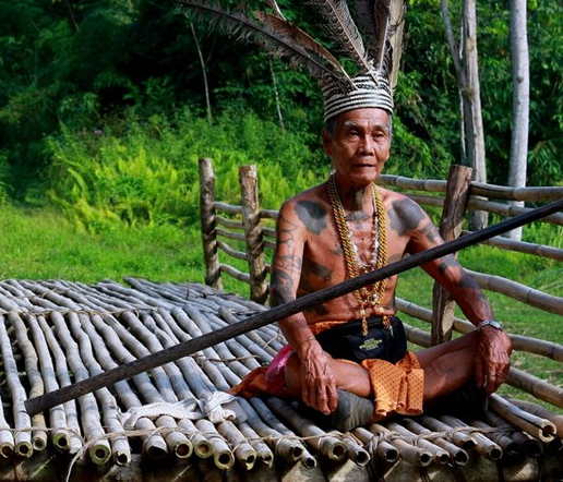 Điều gì sẽ xảy ra trong cặp song sinh, khi một người xăm mình, người còn lại thì không?- Ảnh 3. Điều gì sẽ xảy ra trong cặp song sinh, khi một người xăm mình, người còn lại thì không?- Ảnh 3.