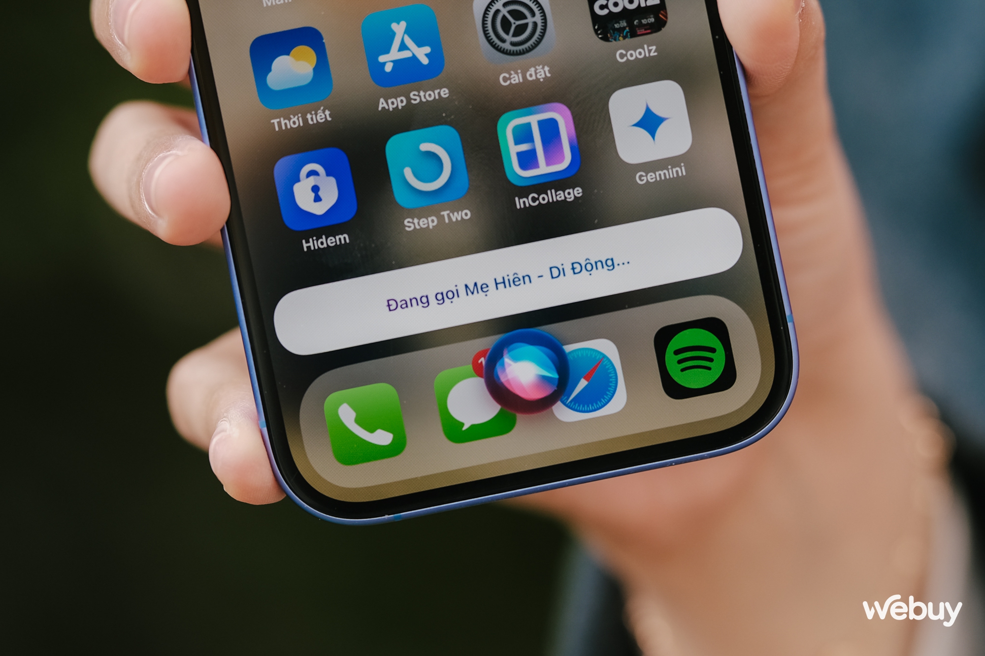 14 năm "gồng lưng" nói tiếng Anh, giờ mới được "gọi mẹ" bằng tiếng Việt trên iPhone- Ảnh 4. 14 năm "gồng lưng" nói tiếng Anh, giờ mới được "gọi mẹ" bằng tiếng Việt trên iPhone- Ảnh 4.