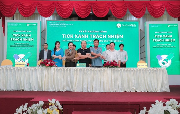 Bách Hóa Xanh và 100% nhà cung cấp rau củ quả tham gia Tick Xanh Trách Nhiệm, mang đến thực phẩm an toàn- Ảnh 4. Bách Hóa Xanh và 100% nhà cung cấp rau củ quả tham gia Tick Xanh Trách Nhiệm, mang đến thực phẩm an toàn- Ảnh 4.