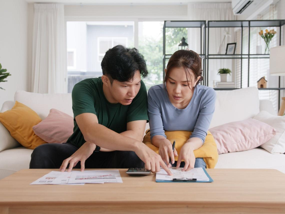 Thu nhập 60 triệu/tháng nhưng vẫn không dư để mua nhà ở Hà Nội, vợ chồng tôi quyết lên kế hoạch chi tiêu để mua nhà trong 5 năm tới- Ảnh 1. Thu nhập 60 triệu/tháng nhưng vẫn không dư để mua nhà ở Hà Nội, vợ chồng tôi quyết lên kế hoạch chi tiêu để mua nhà trong 5 năm tới- Ảnh 1.